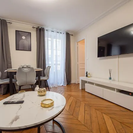 Appartamento Cia - Rue Du Colisée, Near Champs élysées